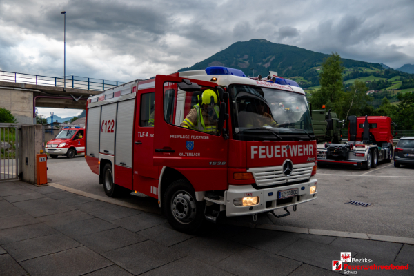 Brandmeldealarm bei der Firma Empl Fahrzeugwerk
