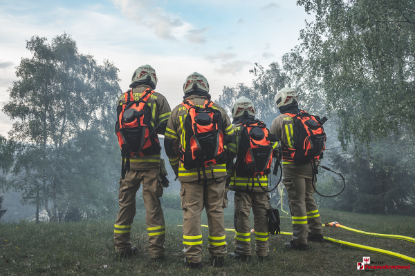Waldbrand-Szenario im Gemeinde-Grenzgebiet: Feuerwehren Fügen und Schlitters proben den Ernstfall