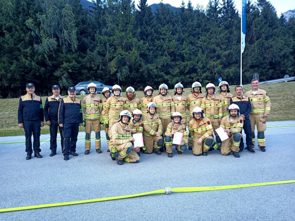 „Technische Leistungsprüfung in Bronze und Silber“ für die Feuerwehr Eben am Achensee.