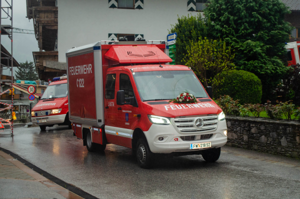 Fahrzeugssegnung der Feuerwehr Laimach und der Wasserrettung Zillertal