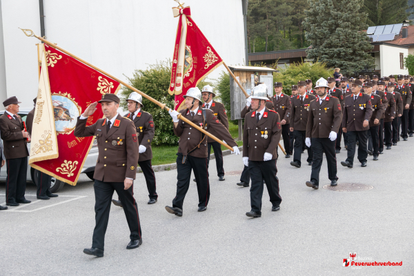 Gemeinsame Florianifeier der Feuerwehren Vomperbach und Terfens