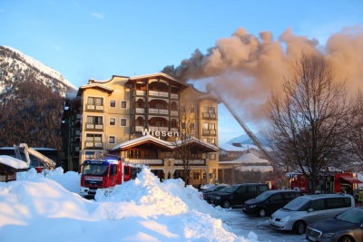 Großeinsatz bei Dachstuhlbrand in Pertisau