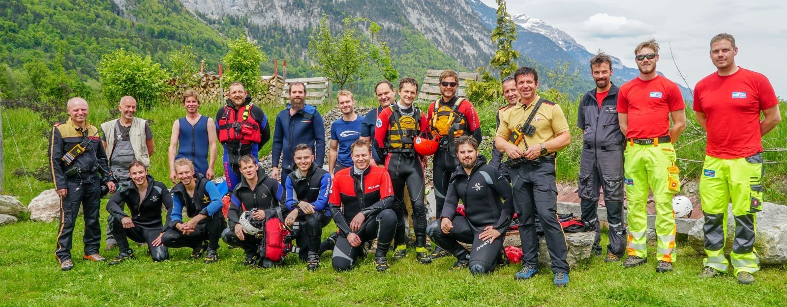 Rettungsschwimmer trainieren den Ernstfall in Schwaz