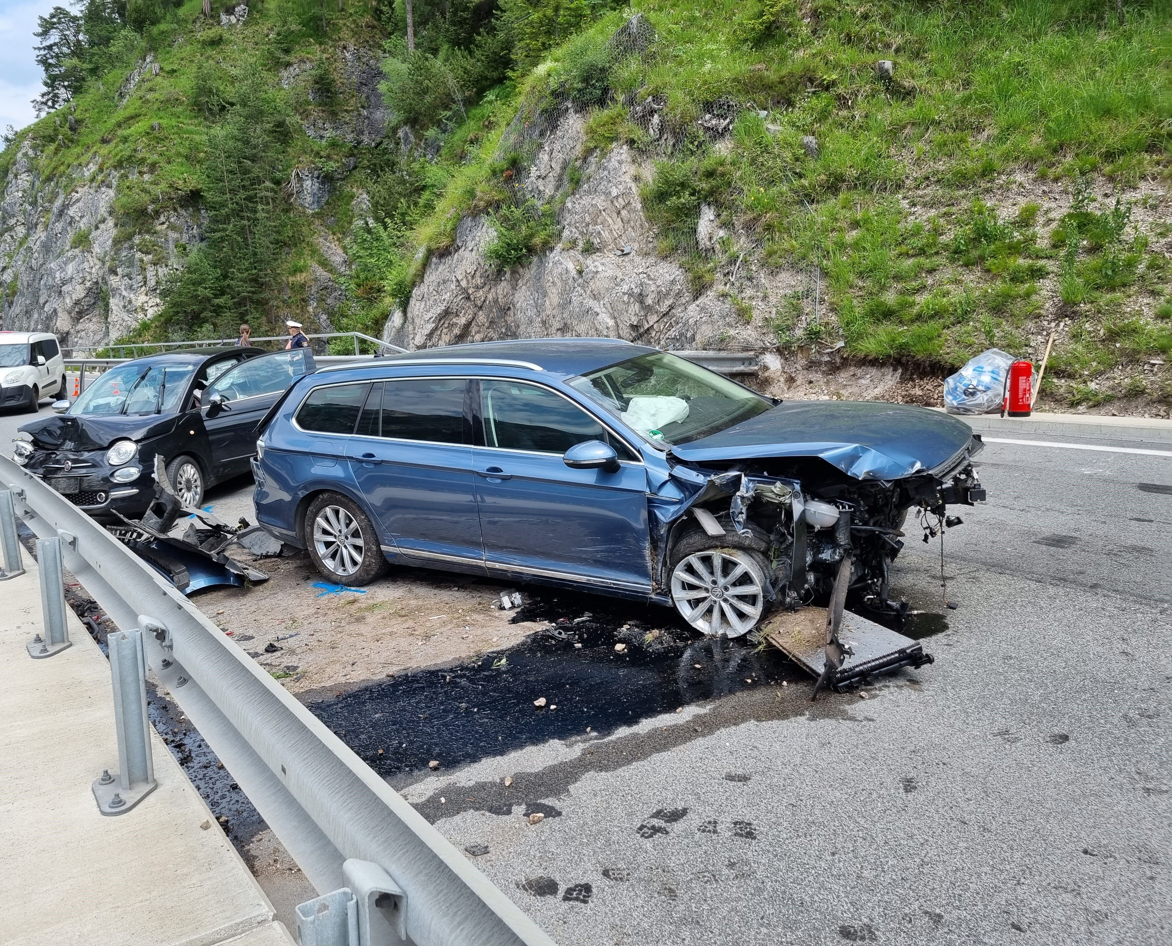 Vier Schwerverletzte bei Verkehrsunfall am Achensee
